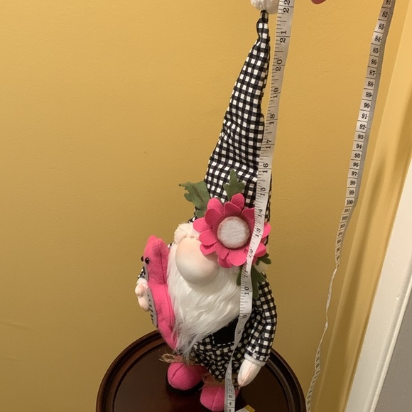 Black and White Polka Check Gnome Decor with pink accent. NWT - Picture 13 of 17